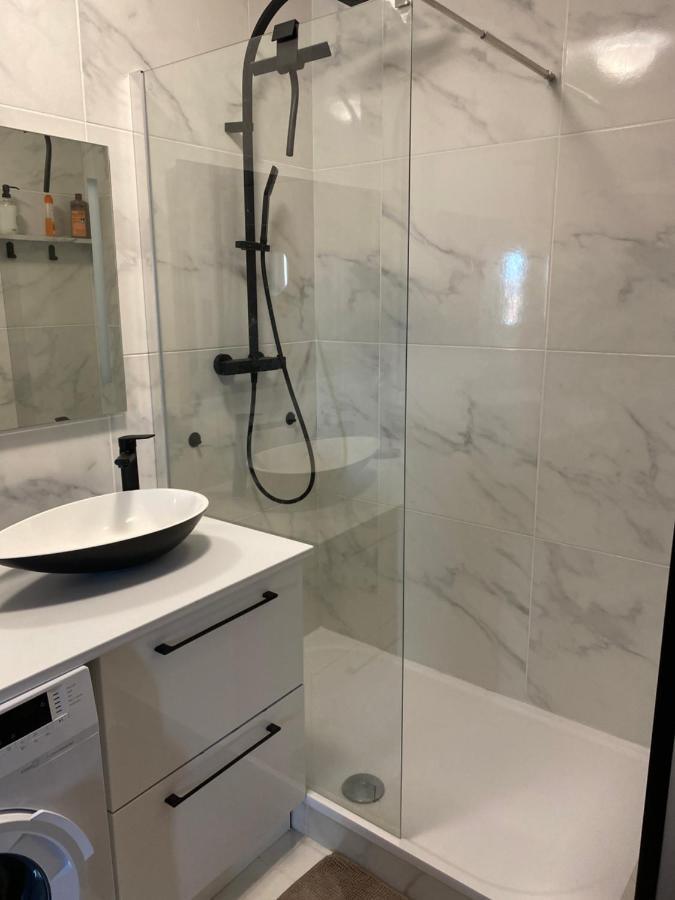 Appt T2 Proche Gare De Beziers Impasse Fay Apartment Ngoại thất bức ảnh